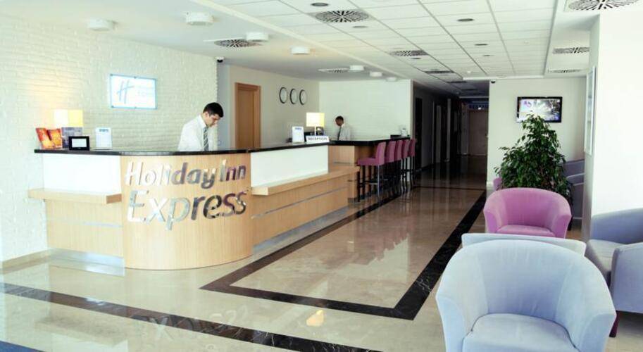 Holiday Inn Express Altunizade Hotel