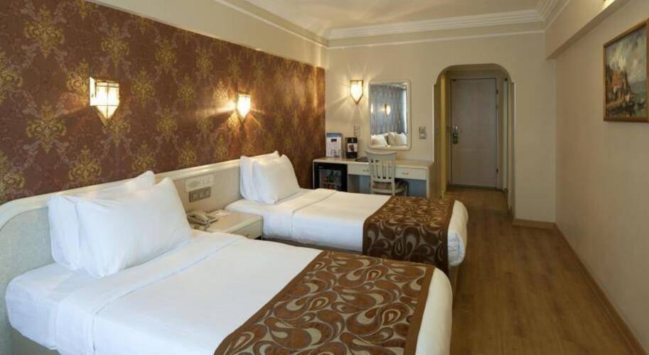 Grand Anka Hotel