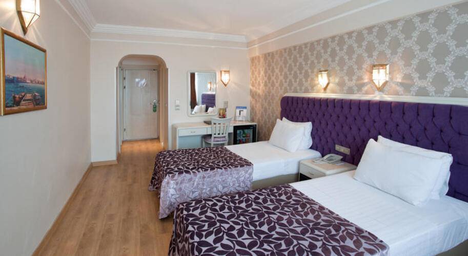 Grand Anka Hotel
