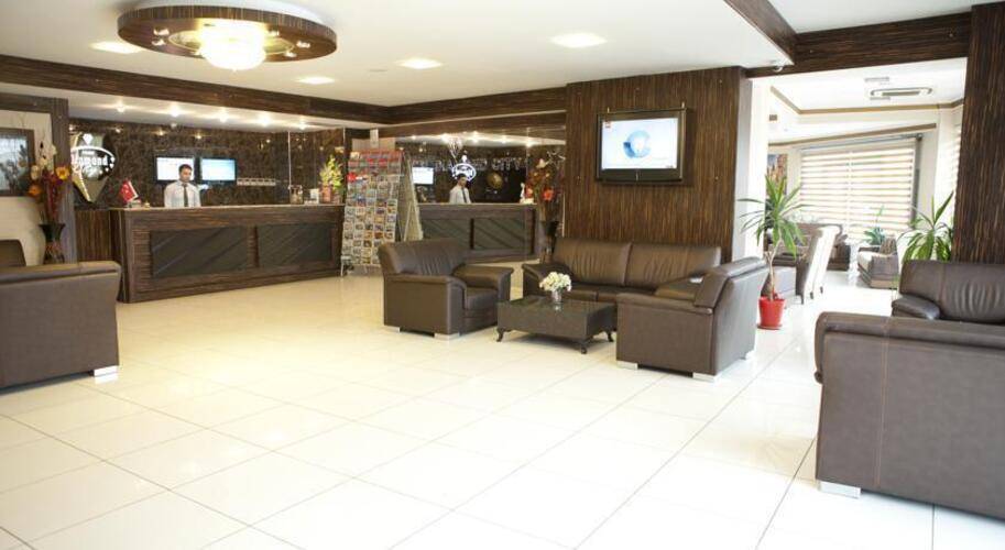 Diamond City Hotel