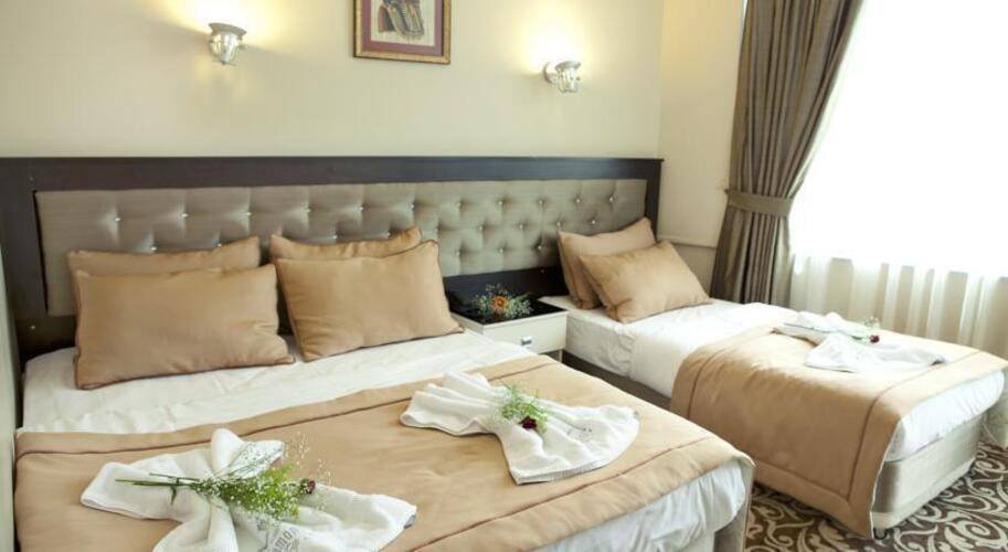 Diamond City Hotel