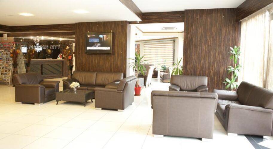 Diamond City Hotel