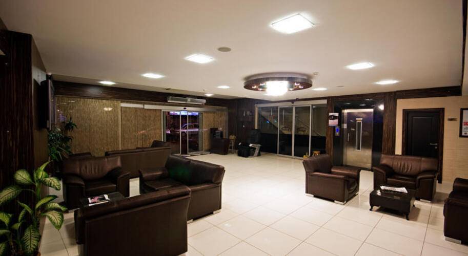 Diamond City Hotel