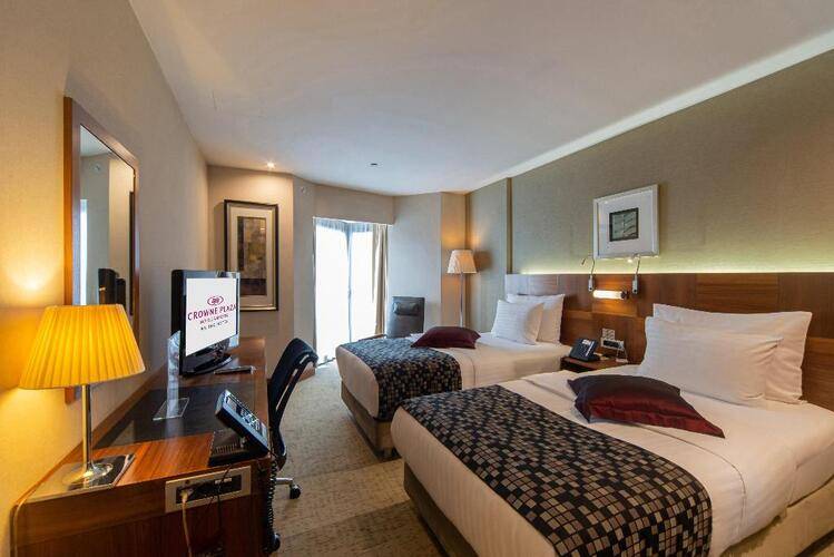 Crown Plaza Harbiye Hotel