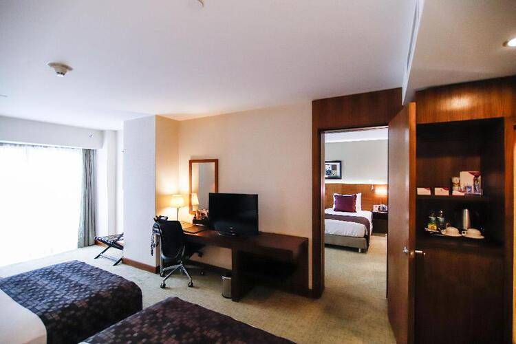 Crown Plaza Harbiye Hotel