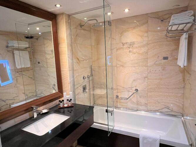 Crown Plaza Harbiye Hotel