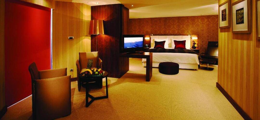 Crown Plaza Harbiye Hotel