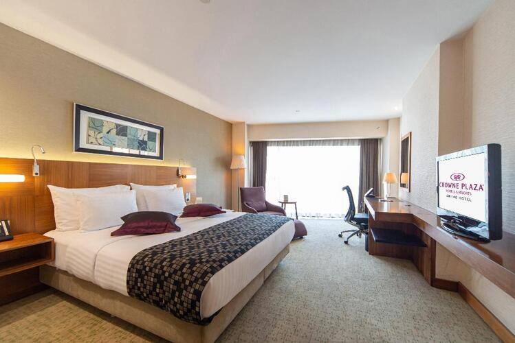 Crown Plaza Harbiye Hotel