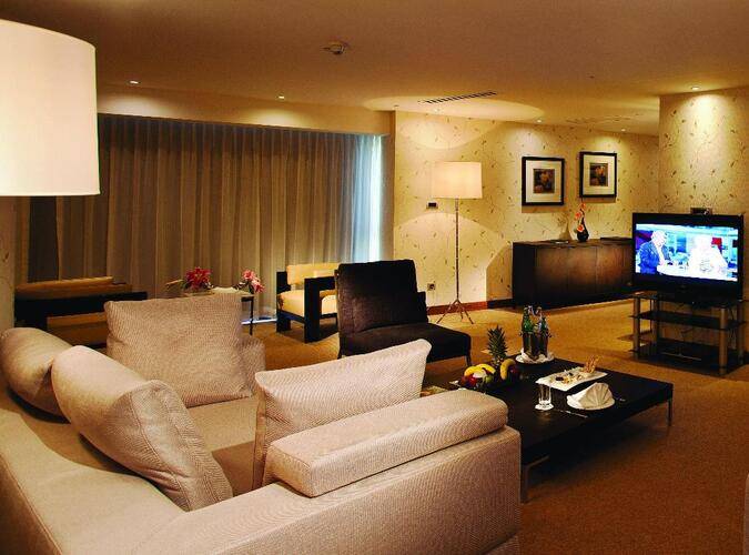 Crown Plaza Harbiye Hotel