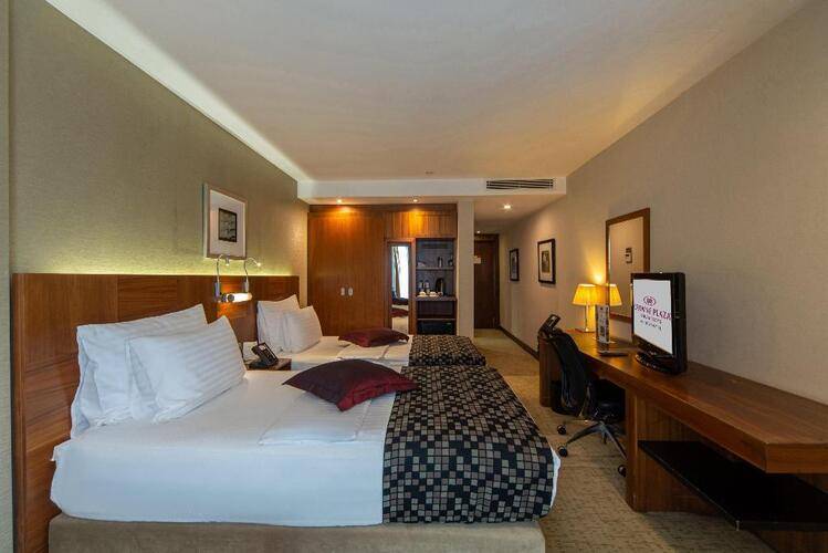 Crown Plaza Harbiye Hotel