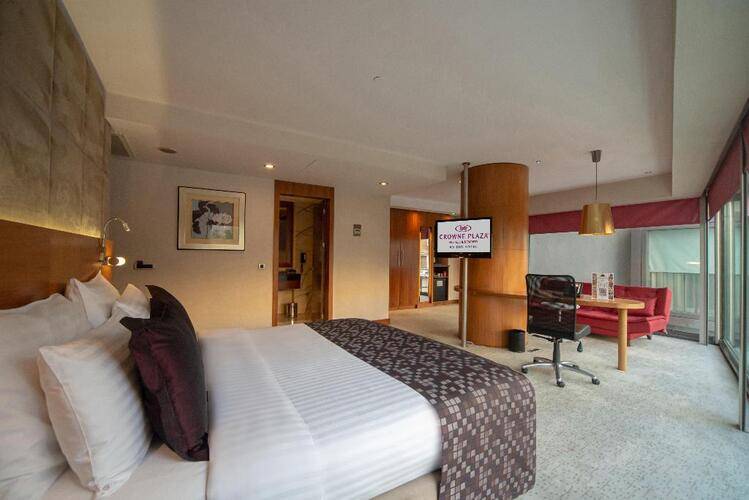 Crown Plaza Harbiye Hotel