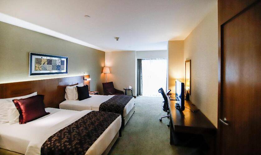 Crown Plaza Harbiye Hotel