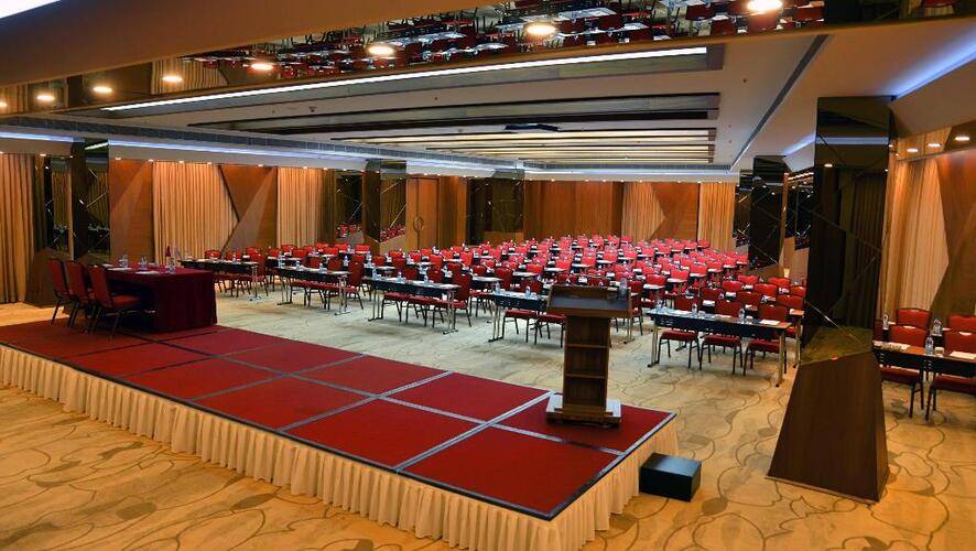 Crown Plaza Harbiye Hotel