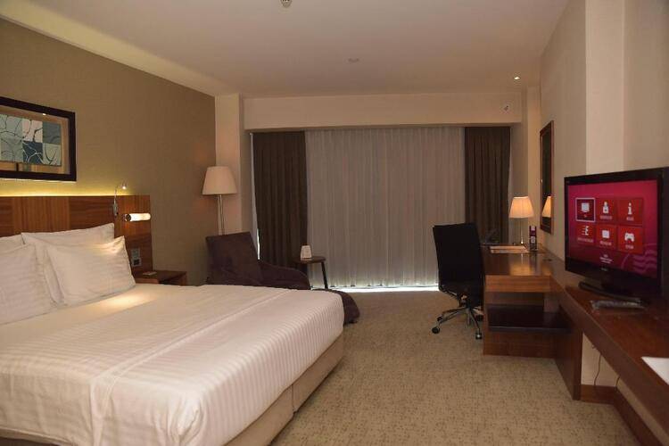 Crown Plaza Harbiye Hotel