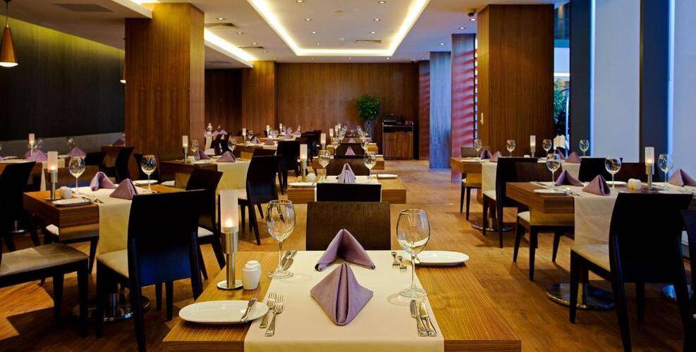 Crown Plaza Harbiye Hotel