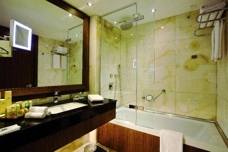 Crown Plaza Harbiye Hotel