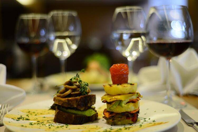 Crown Plaza Harbiye Hotel