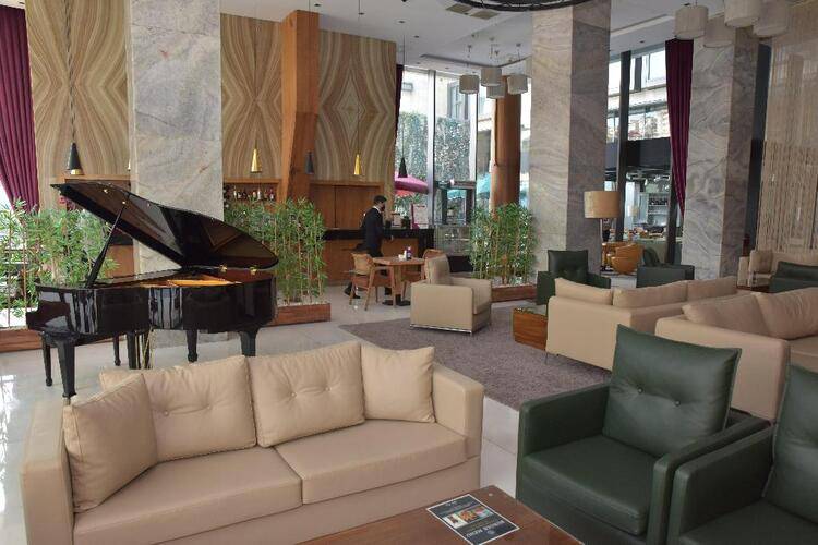 Crown Plaza Harbiye Hotel