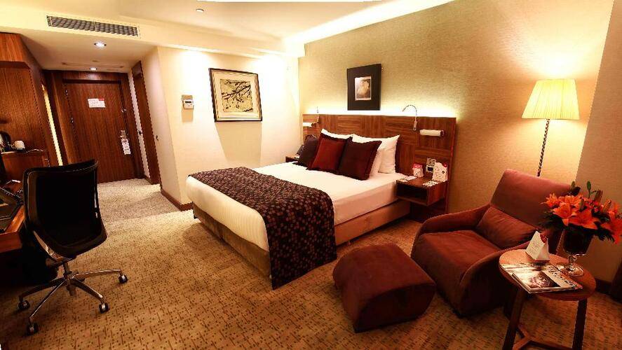 Crown Plaza Harbiye Hotel