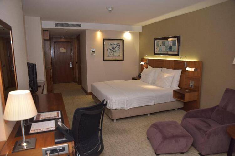 Crown Plaza Harbiye Hotel