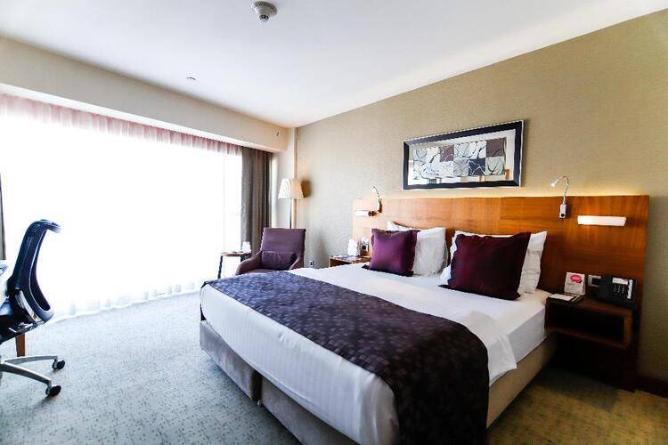 Crown Plaza Harbiye Hotel