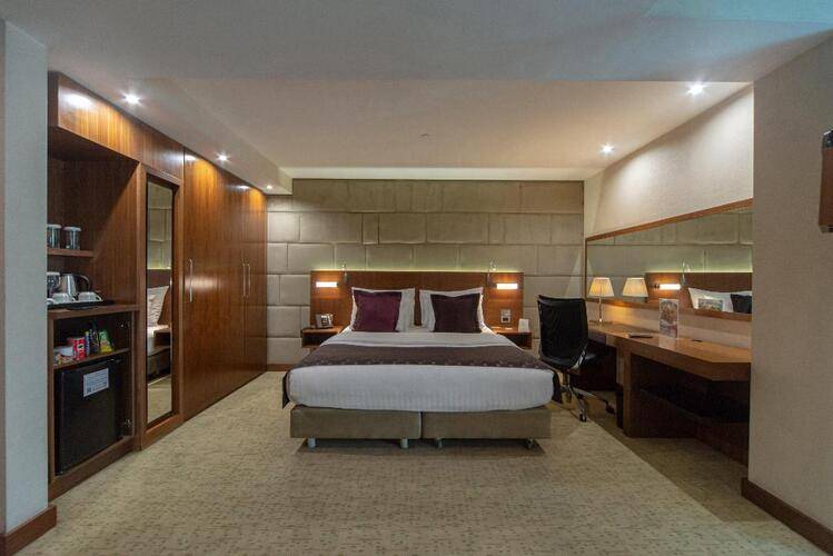 Crown Plaza Harbiye Hotel