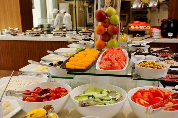 Crown Plaza Harbiye Hotel