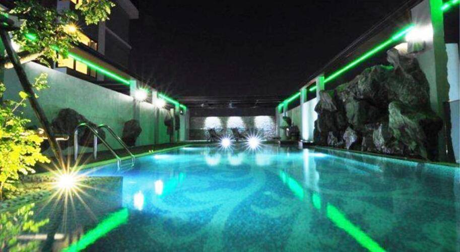Le Vernissage Hotel