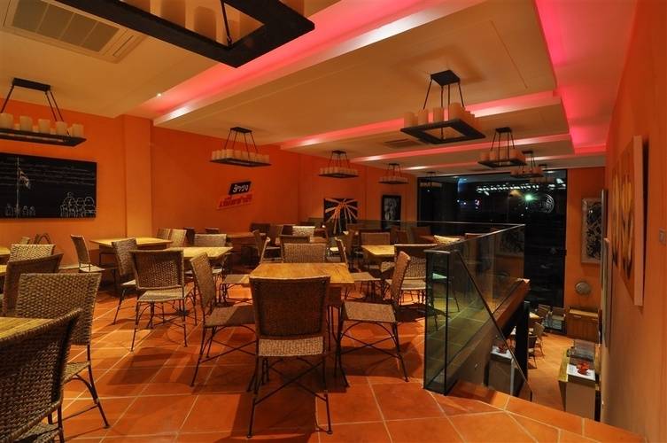 Le Vernissage Hotel