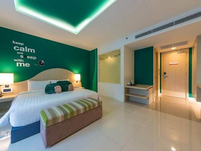 Sleep With Me Hotel