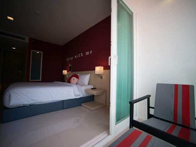 Sleep With Me Hotel
