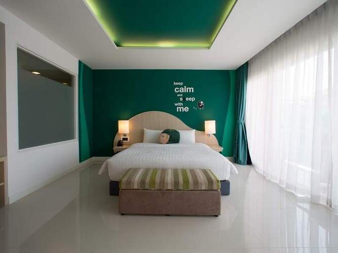 Sleep With Me Hotel