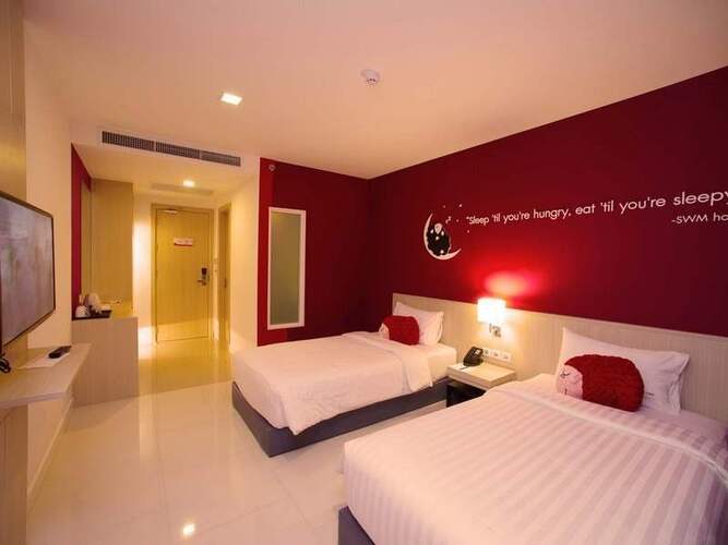Sleep With Me Hotel