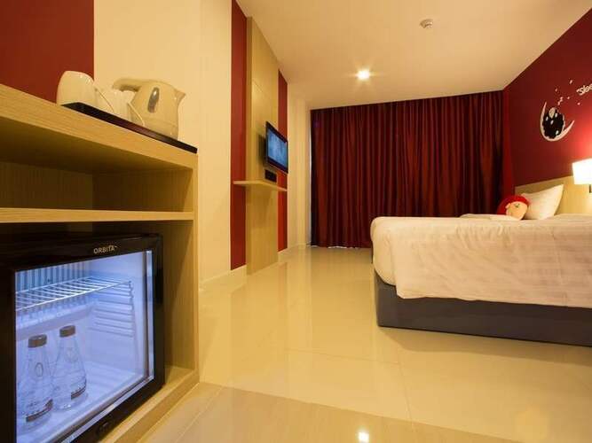 Sleep With Me Hotel