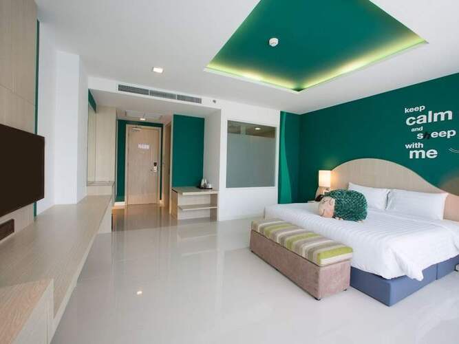 Sleep With Me Hotel