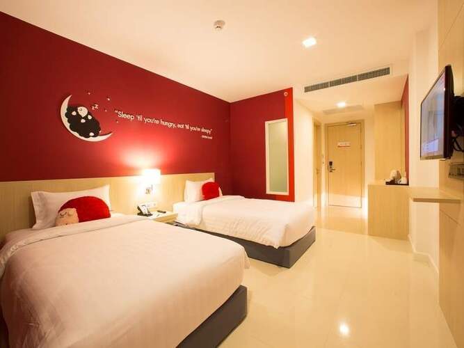 Sleep With Me Hotel