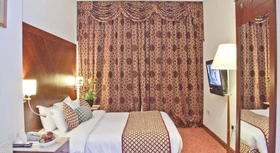 Regent Palace Hotel