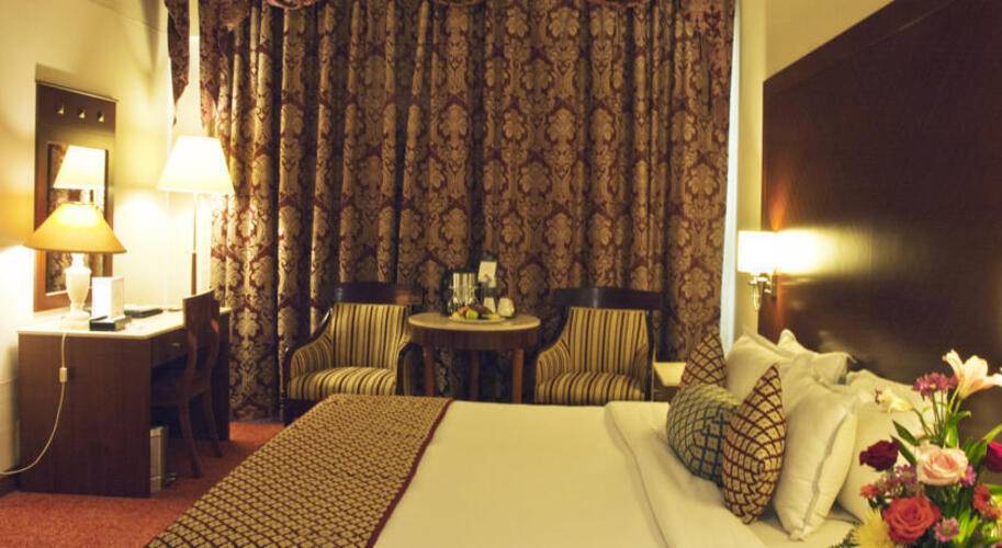 Regent Palace Hotel
