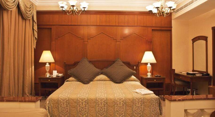 Regent Palace Hotel