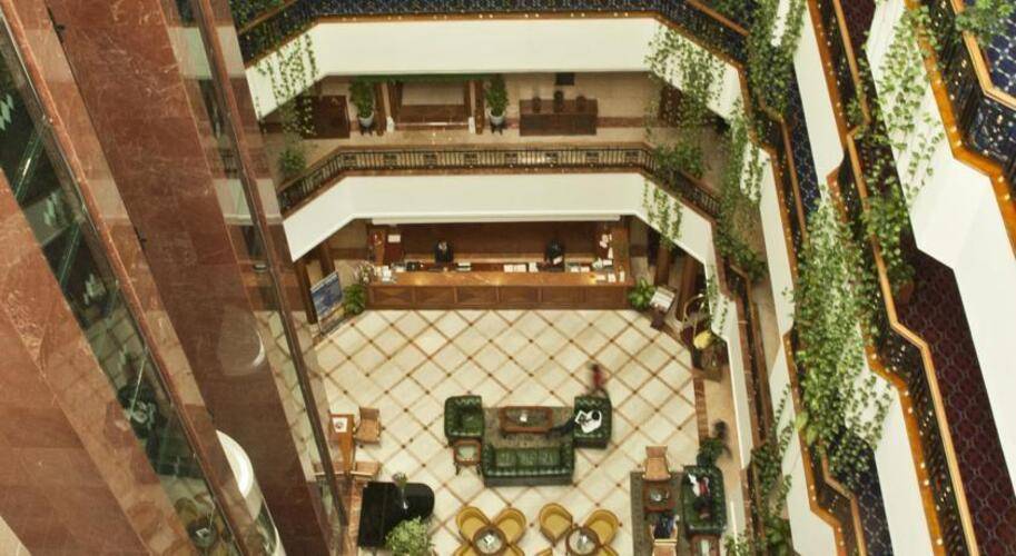 Regent Palace Hotel