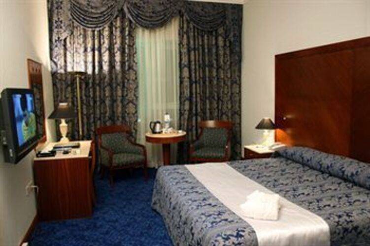 Regent Palace Hotel
