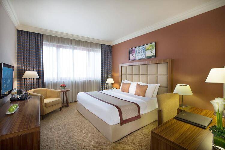 City Seasons Al Hamra Hotel