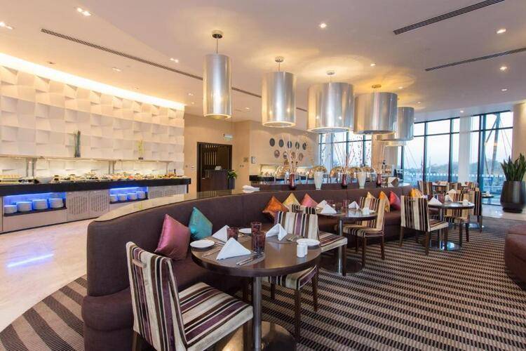Holiday Inn Abu Dhabi