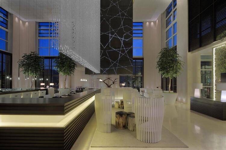 Le Meridien Dubai Hotel Conference Centre