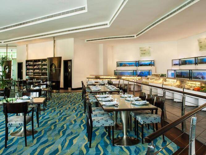 Le Meridien Dubai Hotel Conference Centre