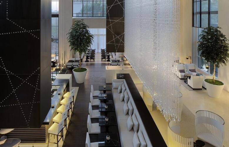 Le Meridien Dubai Hotel Conference Centre