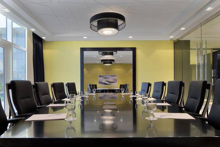 Le Meridien Dubai Hotel Conference Centre
