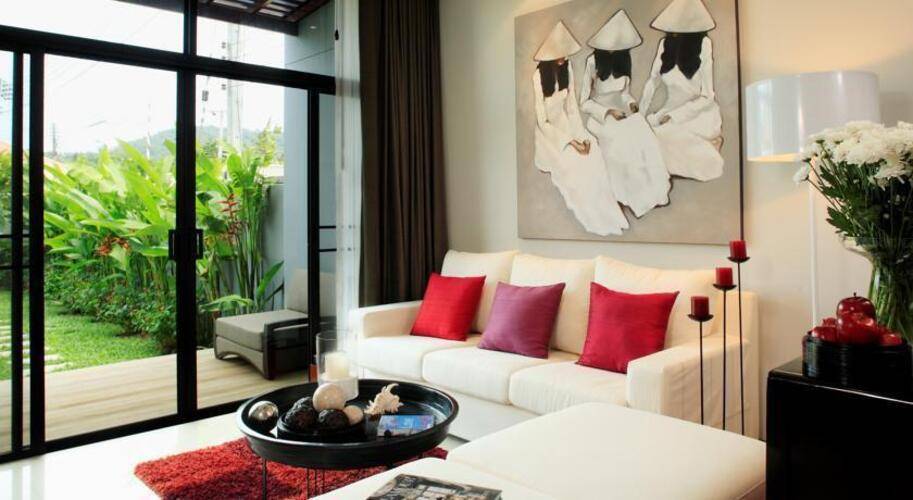 Two Villas Holiday Onyx Style Naiharn Beach