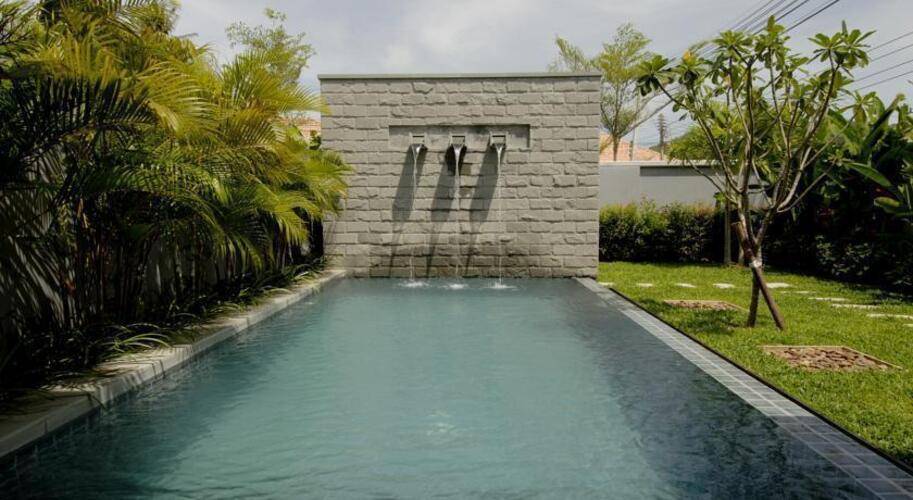 Two Villas Holiday Onyx Style Naiharn Beach