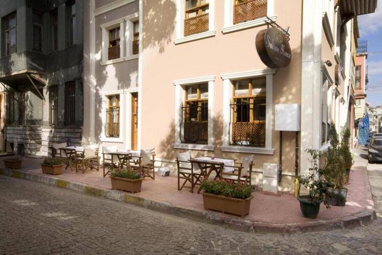 Sultan House Hotel